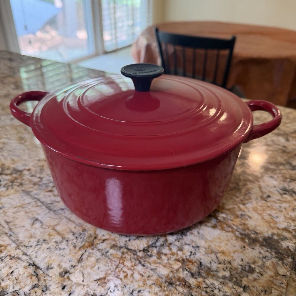 Rare Vintage Red Le Creuset "D" 3 1/2 Quart Dutch Oven